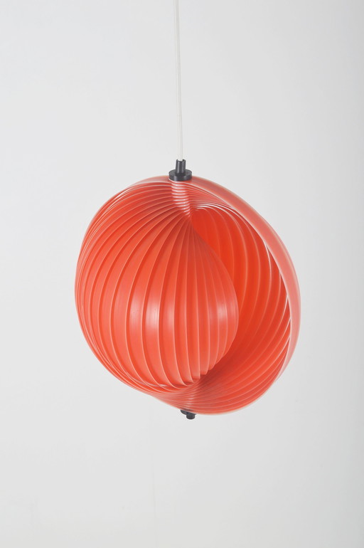 Lampe suspendue dans le style de Verner Panton