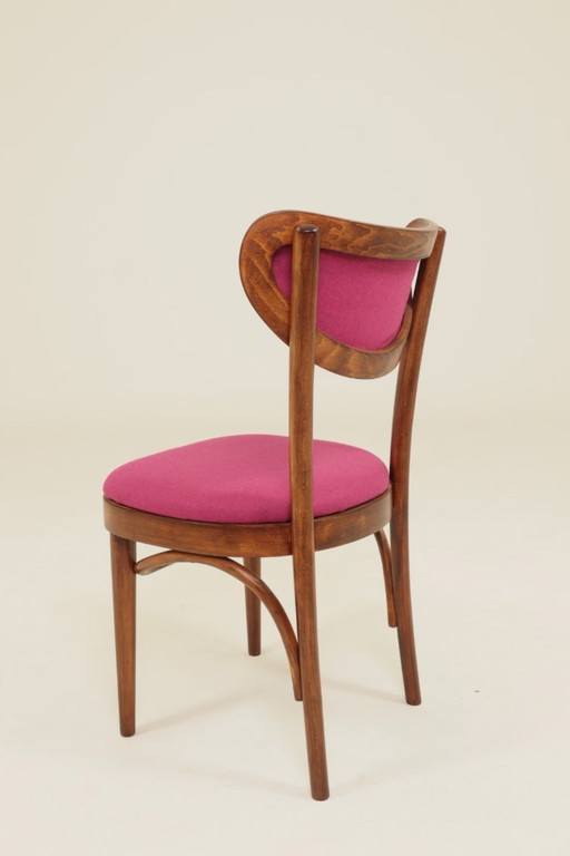 Vintage stoel van natuurlijk frambooskleurig wol en gebogen hout, 1960.