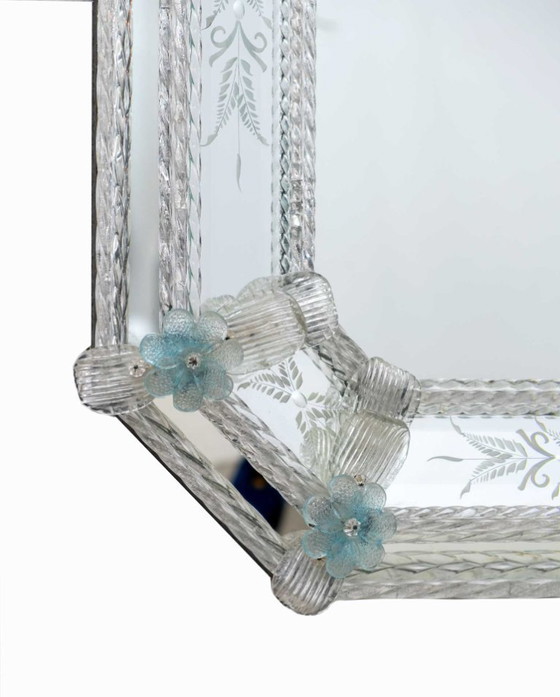 Image 1 of Espejo octogonal con flores de cristal de Murano veneciano del siglo XX