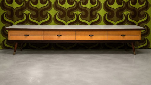 Lowboard Enfilade Basse 1970 – dressoirs, Metal, Brass