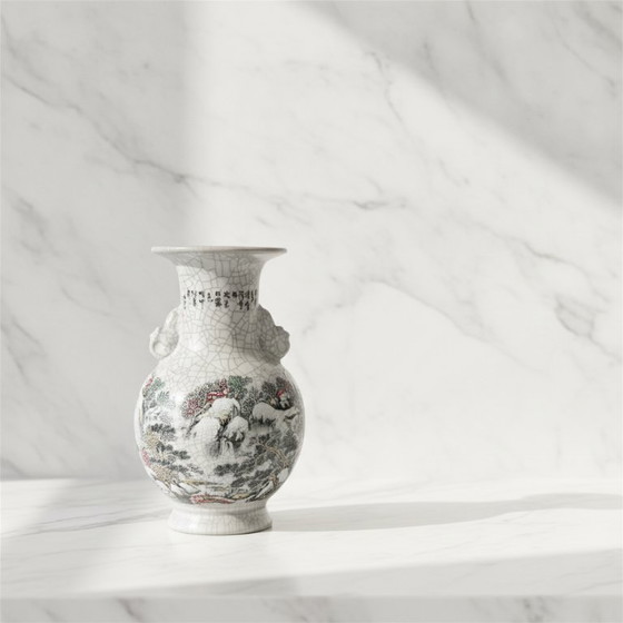 Elegant vintage Chinese porcelain vase hand-painted - winter landscape (photo 10 of 10)