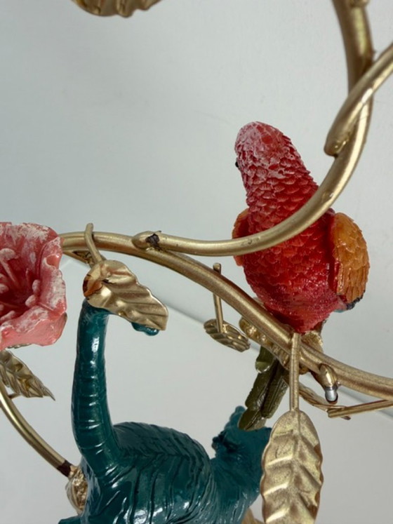 Candelabro ecléctico con tigre y loro – Portavelas, Plastic, Metal (photo 14 of 15)
