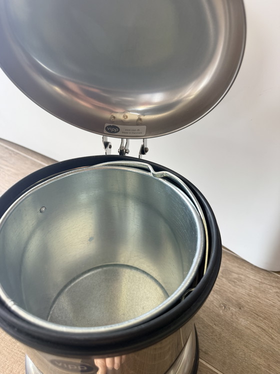 Image 1 of Vipp 13 roestvrijstalen pedaalemmer – Deens design