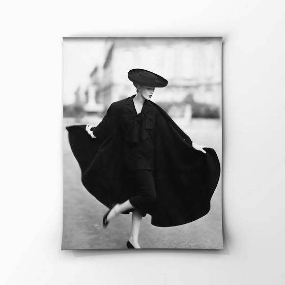 Image 1 of 1x Richard Avedon – Impresión artística | Elegancia en las calles de París