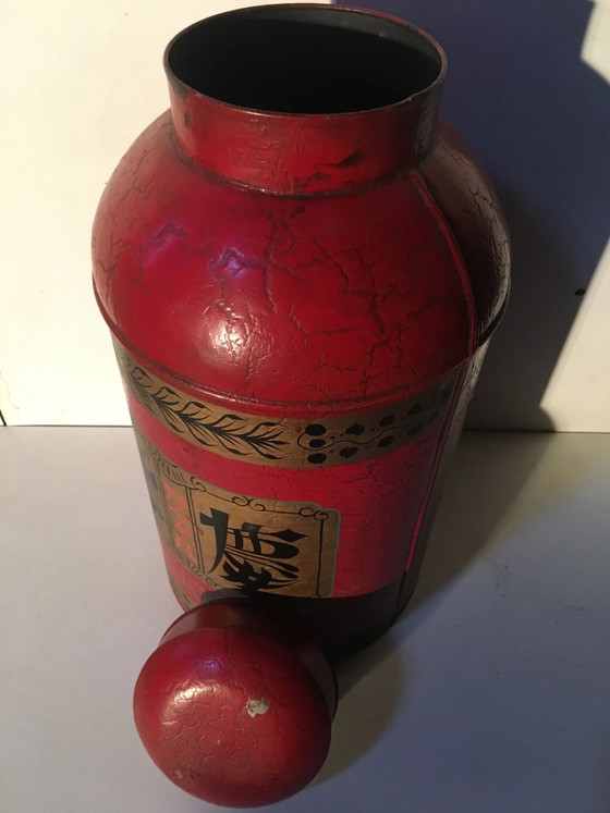 Asian red metal pot with lid – Storage cabinet (photo 4 of 9)