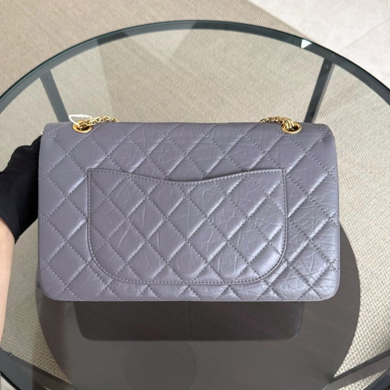 Image 1 of CHANEL 2.55 REISSUE 227 - PELLE DI VITELLO INVECCHIATA TRAPUNTATA, LAVANDA, FERRAMENTA ORO, SERIE 14

