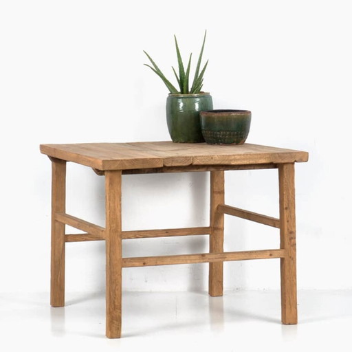 Mesa cuadrada de madera de olmo recuperada