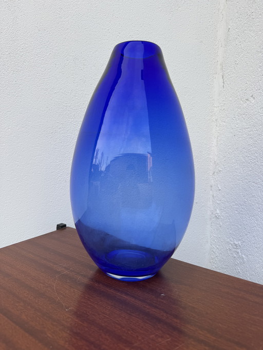 Large vintage cobalt blue blown glass vase