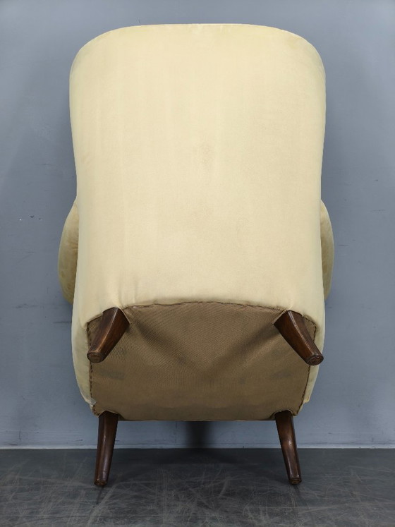 Image 1 of Fauteuil lounge danois à haut dossier des années 1950, récemment retapissé