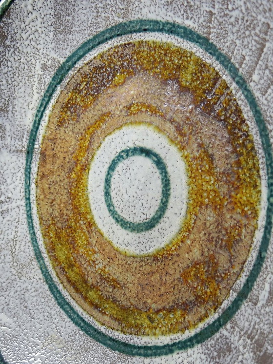 Image 1 of Grande ciotola artistica in ceramica vintage degli anni '50-'60, adatta come decorazione da parete o come fruttiera.