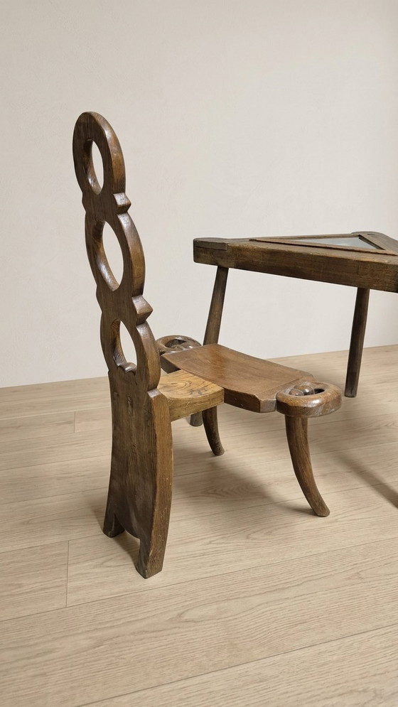 Vintage Sculptural Wooden Table and Two Chairs, Hand-Carved Loop Backrests, 75 × 70 × 56 cm – Consoles (photo 12 of 16)