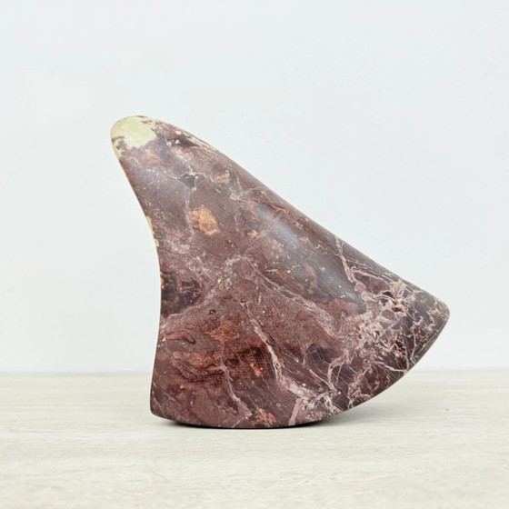 Vintage Mid Century red Marble Abstract Organic Modern Sculpture , 1980s (photo 3 of 12)