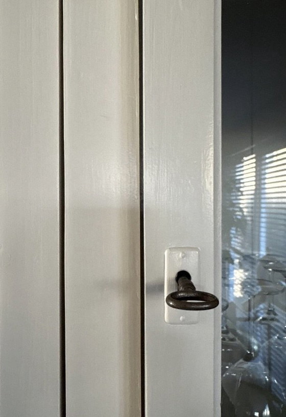 Mooie en stijlvolle set vitrinekast, Vitrinekasten, Hout, Glas, Taupe (foto 7 van 10)