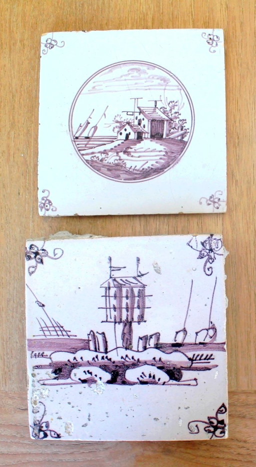2 Piastrelle antiche in maiolica, 1750-1800, Lille (Wamps) – Manganese