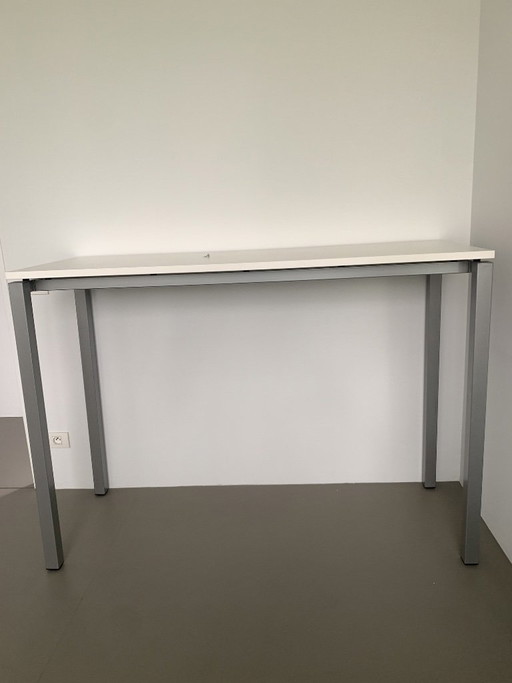 Robberechts Connex hoge tafel – Krasbestendig sta bureau / ontbijtbar
