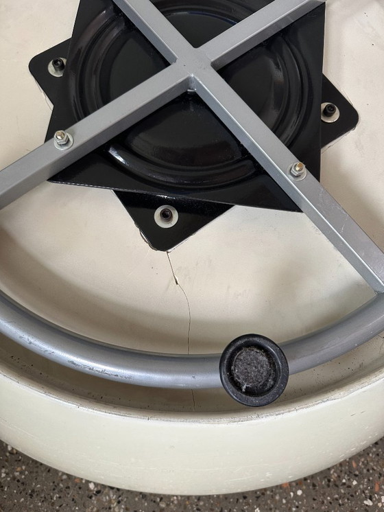 Image 1 of Round Vintage Fiberglass Lounge Chair. Egg-achtig. 1970s, Space Age Design, Black&White.