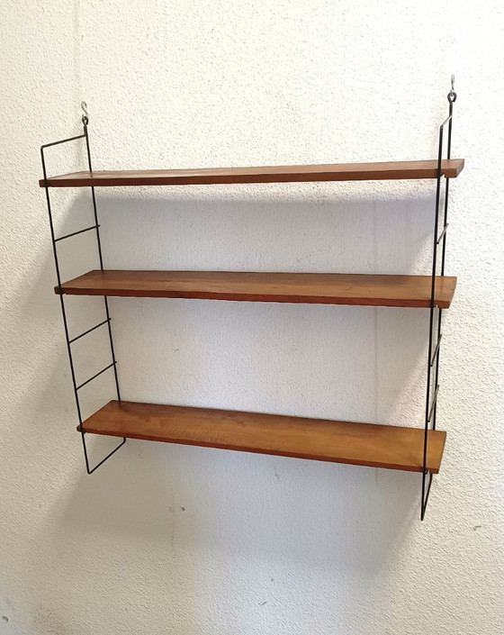 Image 1 of Vijftiger jaren wandrek met drie schappen 