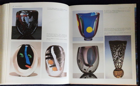 Image 1 of Svenskt Glas - Coffee table book about the history of Swedish glass 1150-1990