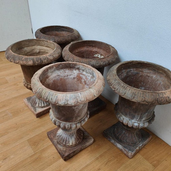 Image 1 of Set van 5 Vintage Franse tuinvazen bloembakken tuinvaas