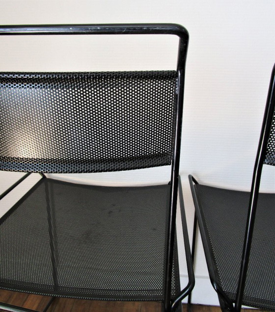 paire chaises métal perforé acier années 80 – Chaises de salle à manger, Metal (photo 7 of 19)