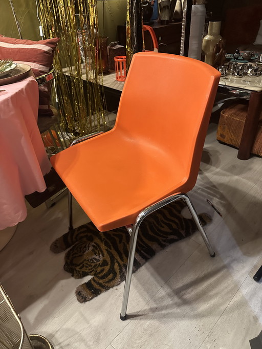 6 Vintage-Stapelstühle