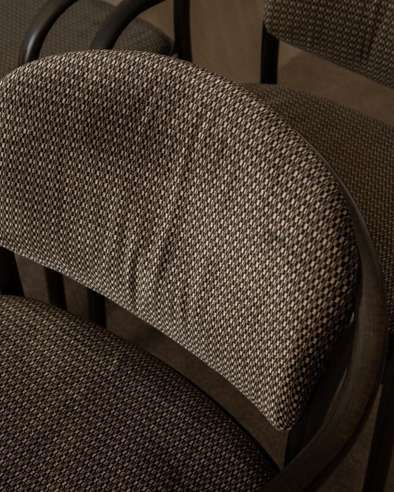 Image 1 of Chaises de salle à manger postmodernes en bois courbé 235 F par Hartmut Lohmeyer pour Thonet, années 1980, lot de 4