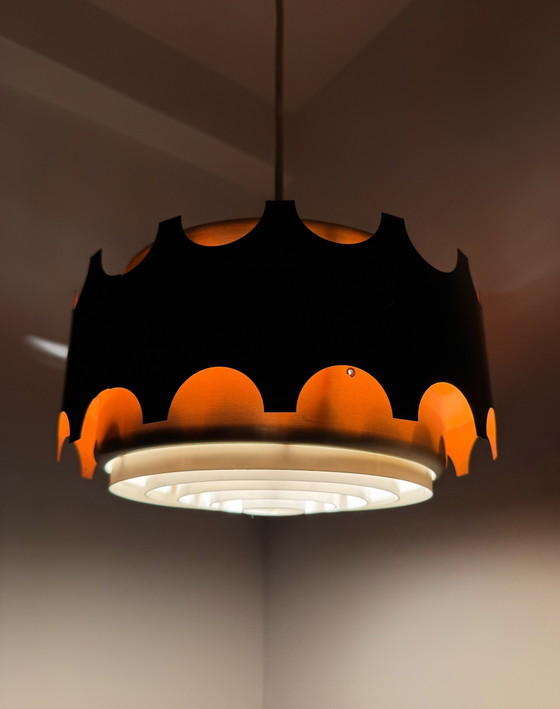 Image 1 of Hanglamp in zwart en koperkleurig design uit de jaren 60