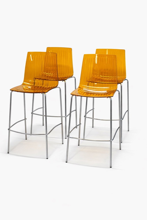 Juego de 4 taburetes de bar de diseño – naranja transparente – Four Square Furniture