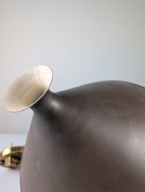 Image 1 of Lampe murale du milieu du siècle en laiton et bois avec abat-jour noir, années 1950