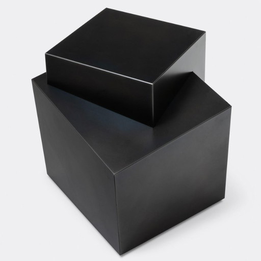 HOLLY HUNT Studio Design Stefan Gulassa Pyriet bijzettafel