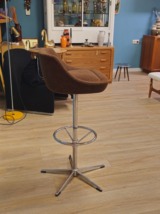 Image 1 of Tabouret de bar vintage chromé style futuriste