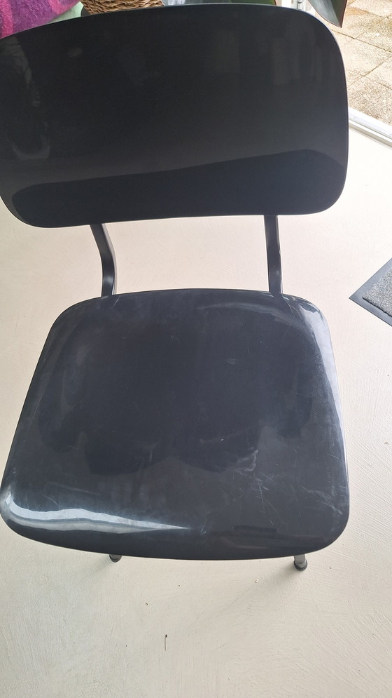 Image 1 of Ensemble de 4 chaises Revolt Friso Kramer Ahrend noir brillant