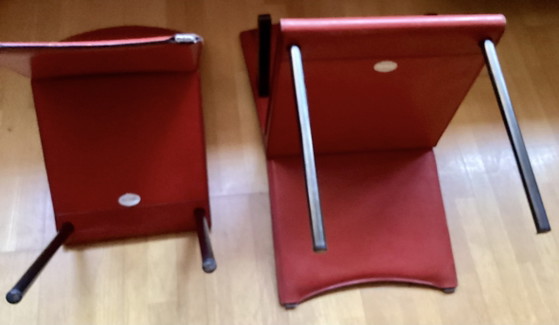 2 Rote Zanotta „Armada“ Leder Stühle Andrea Branzi Italien 80er – Sessel, Leather, Metal (photo 3 of 7)