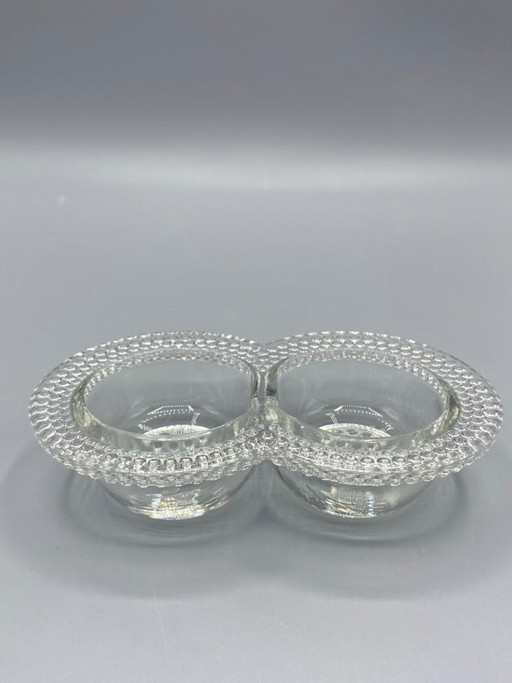 Dubbele zoutvaatje van helder geperst glas – met parelmoerdecoratie – Art Deco, Frankrijk, ca. – glazen karaffen