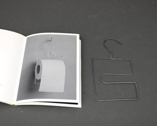 Henk Stallinga (1962) - Clojo, toilet roll holder - Goods - 1998