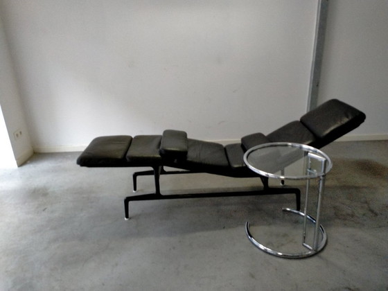 Image 1 of Chaise longue Eames ES 106 de Herman Miller