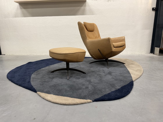 Image 1 of Poltrona relax Jori Griffon con pouf in pelle Lotila