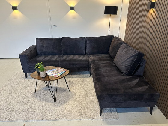 Image 1 of Divano angolare in velluto nero 250x210 cm