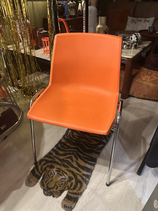 6 Vintage-Stapelstühle