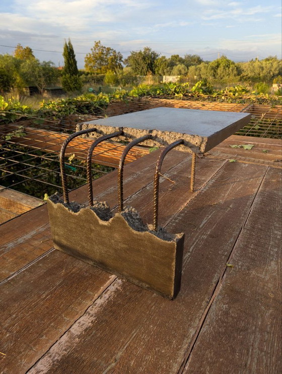 Image 1 of Wallavibe - D.B - Tavolino da caffè - Tavolo a L - Stile brutalista - Mobile scultoreo