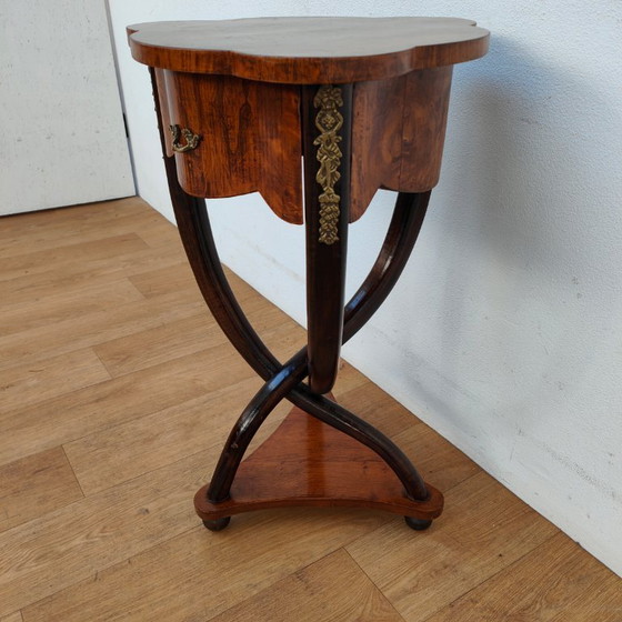 Image 1 of Mesa auxiliar antigua, mesita de noche, mesa de recibidor, estilo Biedermeier