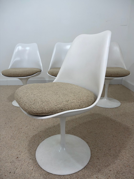 Set Tulip – tavolo Knoll International in marmo e 4 sedie – Eero Saarinen – Tavoli da pranzo (photo 8 of 15)
