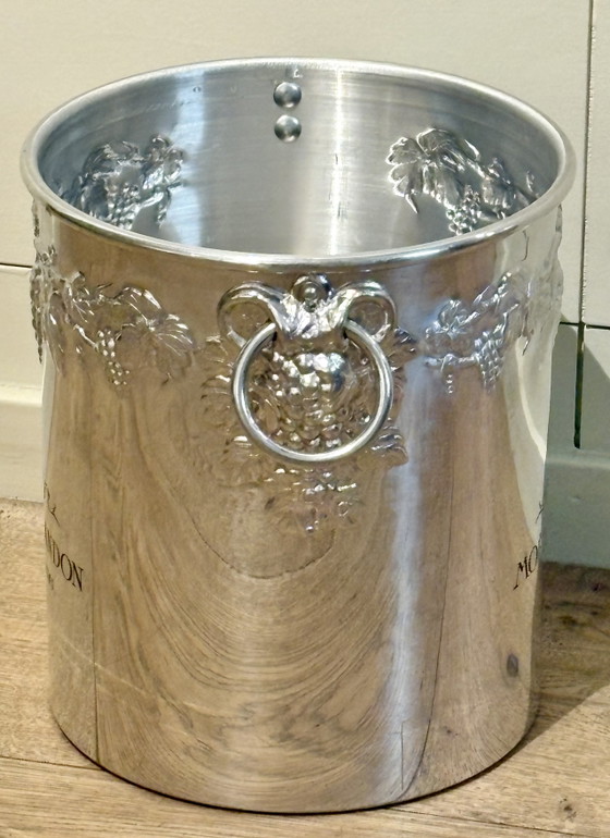 Originale secchiello per champagne vintage Moët & Chandon – Marcato Argit (Francia) – Accessori da tavola (photo 3 of 10)