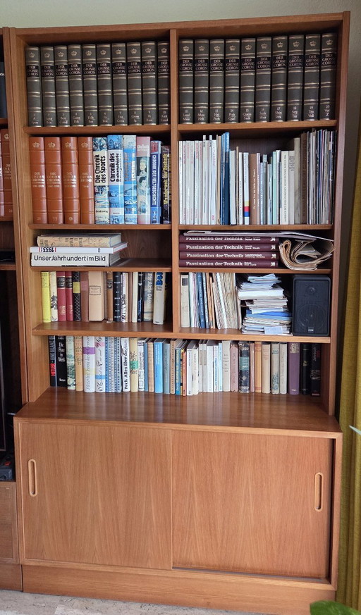 Scandinavian. Designer bookshelf by Poul Hundevad, teak, vintage