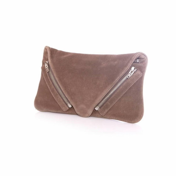 Image 1 of Alexander Wang, pochette Jena in pelle marrone con intarsi laser.