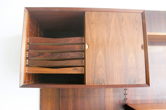 Mueble de pared en palisandro, de Poul Cadovius para Cado, Dinamarca. – Estanterías de pared, Wood (photo 10 of 17)