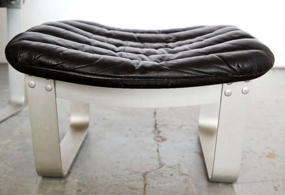 Image 1 of Fauteuil lounge et ottoman Ilmari Lappalainen « Pulkka » pour ASKO