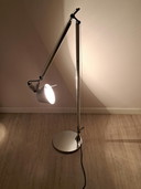 Lampada da terra Artemide Tolomeo Terra color argento – Iconica lampada di design italiano – Condizioni eccellenti