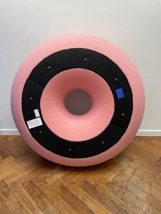Image 1 of Roze Donut Boa poef van Sabine Marcelis voor HEM