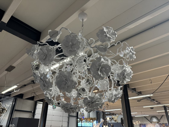 Image 1 of Marque van Egmond Love you Love you not Lustre blanc D100